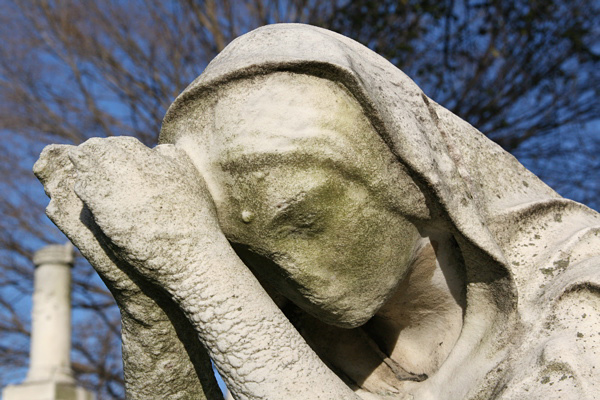 Laurel Hill Cemetery - Praying Statue