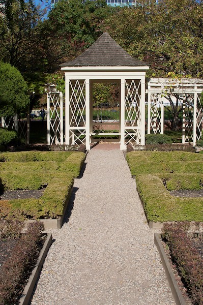Colonial Garden