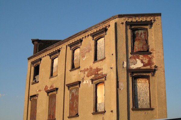 Abandoned Building at York-Dauphin