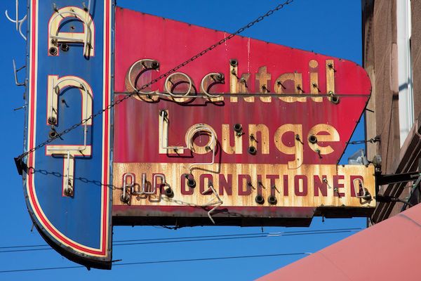 Cocktail Lounge