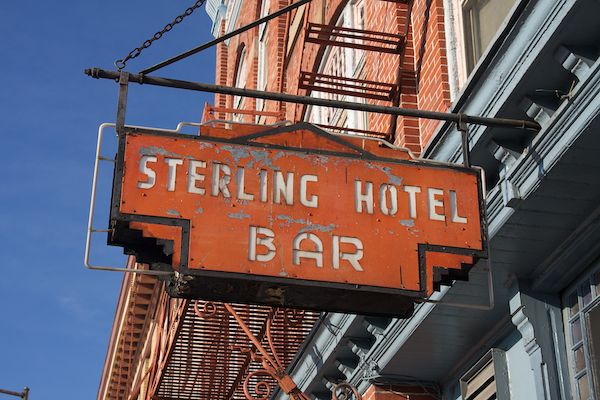 Sterling Hotel Bar